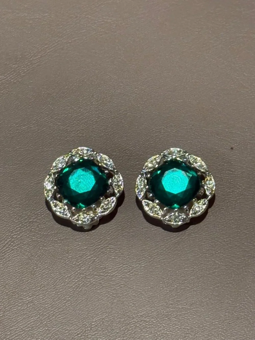 Vintage Clip On Earrings Silver Tone Green Glass Stone Rhinestone Halo
